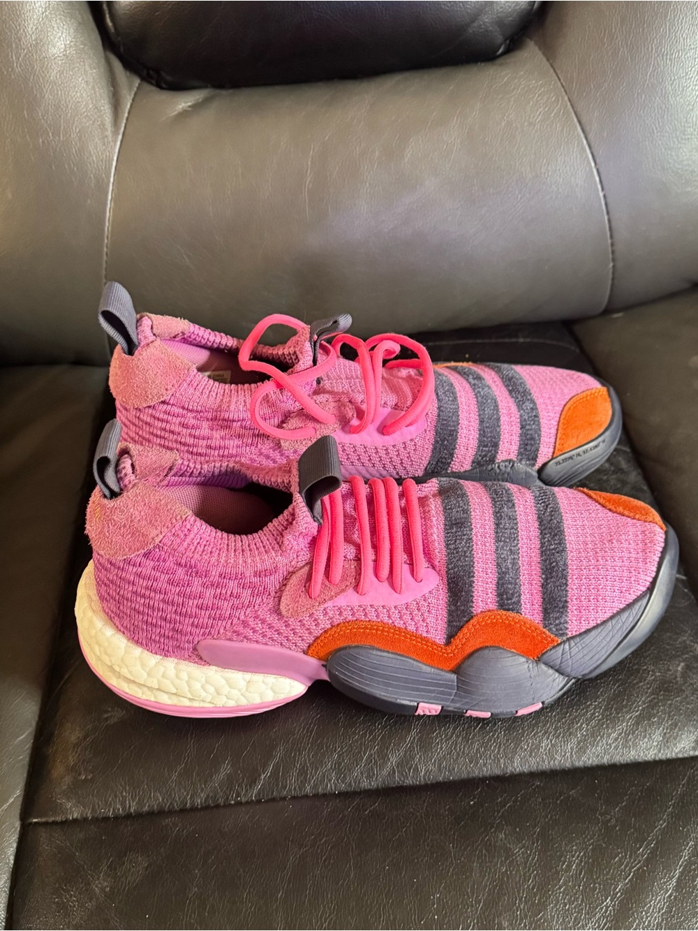 Men’s adidas Trae Young 2 Stratosphere Knit Athletic Shoes